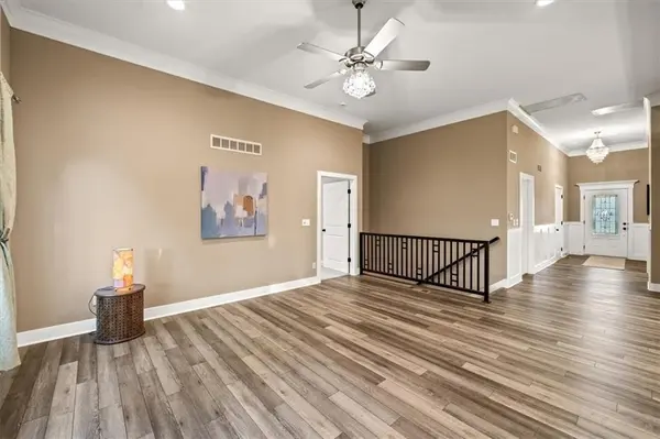 402 Leslie LN, Excelsior Springs, MO 64024