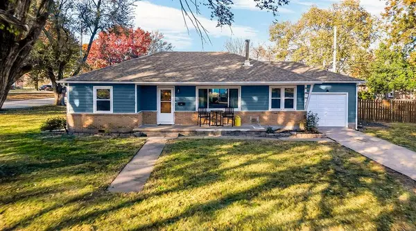 148 W Shawnee ST, Gardner, KS 66030