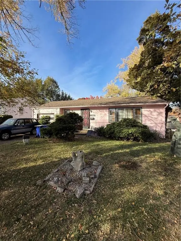 6824 W 77 ST, Overland Park, KS 66204