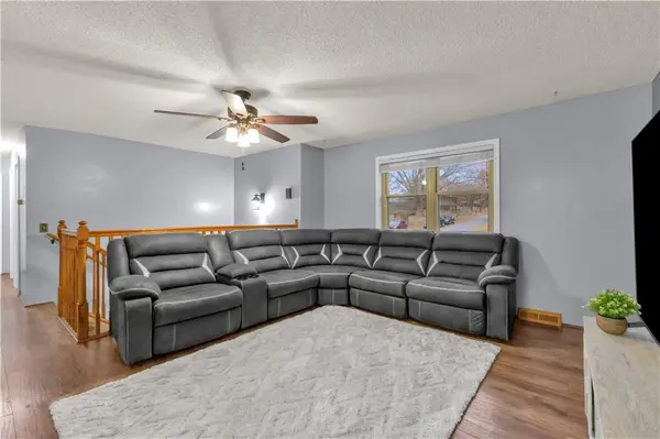 2905 County Line RD, Country Club, MO 64506