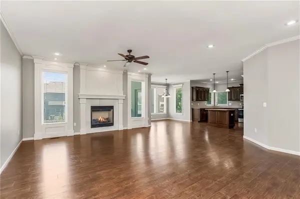 16211 S Locust ST, Olathe, KS 66062
