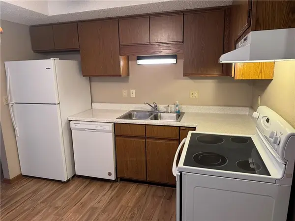 9108 E 85th ST, Raytown, MO 64138