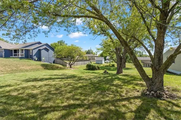 3505 NE 85th ST, Kansas City, MO 64156