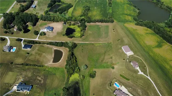 SE Mooney DR, Holt, MO 64048