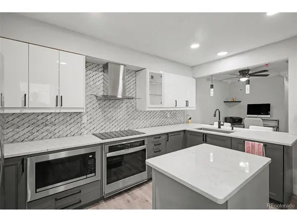 7195 S Gaylord #C12, Littleton, CO 80122