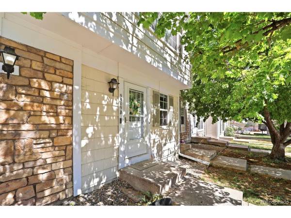 9509 W Coal  Mine #B, Littleton, CO 80123