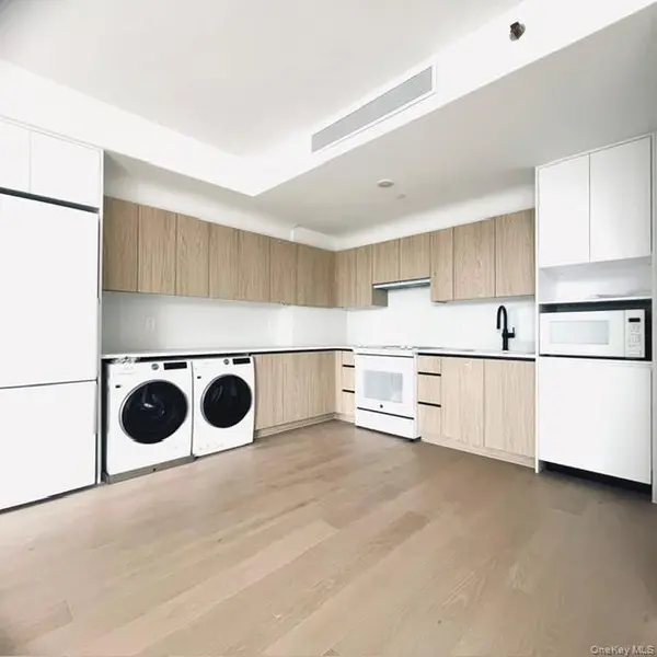 1807 66th ST #3E, Brooklyn, NY 11204