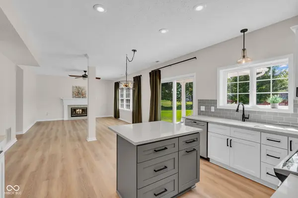 15068 Windsor LN, Noblesville, IN 46060