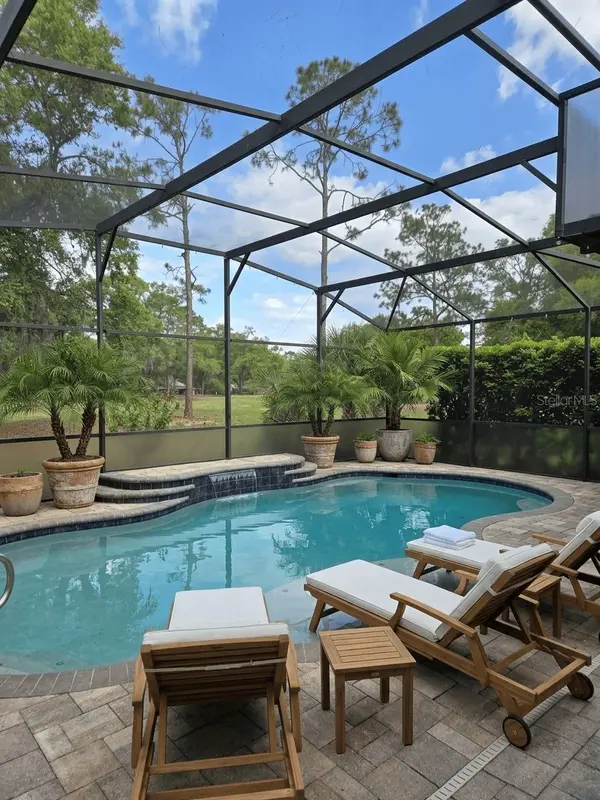 5084 GREENS DR, Lady Lake, FL 32159