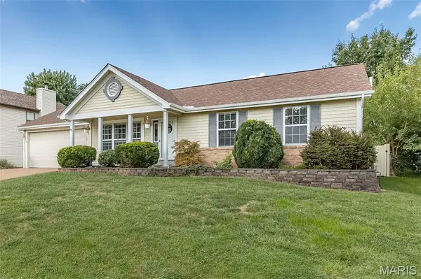 721 Wisdom CT, Fenton, MO 63026