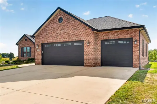 3449 Arbor View CT, Freeburg, IL 62243