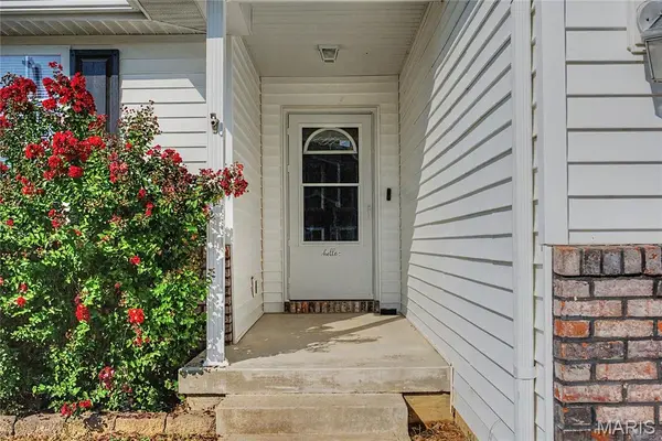 292 Arbor CIR, Jackson, MO 63755