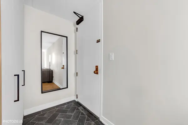 322 W Miner ST #2A, Arlington Heights, IL 60005