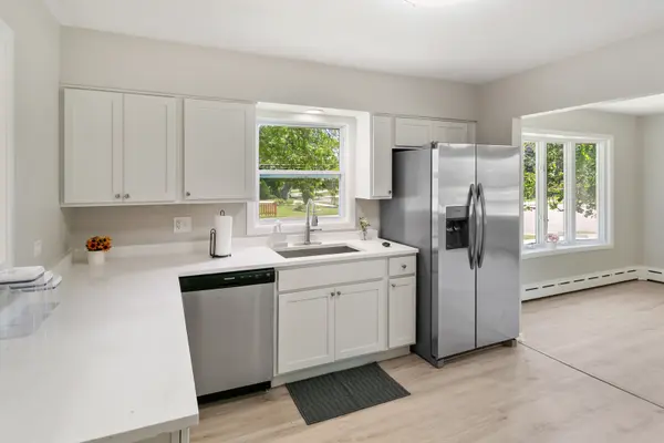 2226 Marshall Pkwy, Waukegan, IL 60085