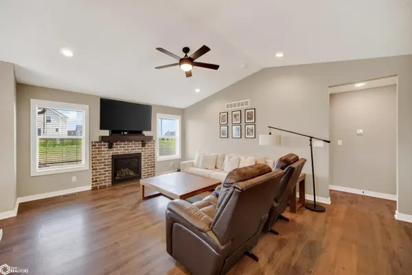 111 Saint Mary's CT, Stuart, IA 50250