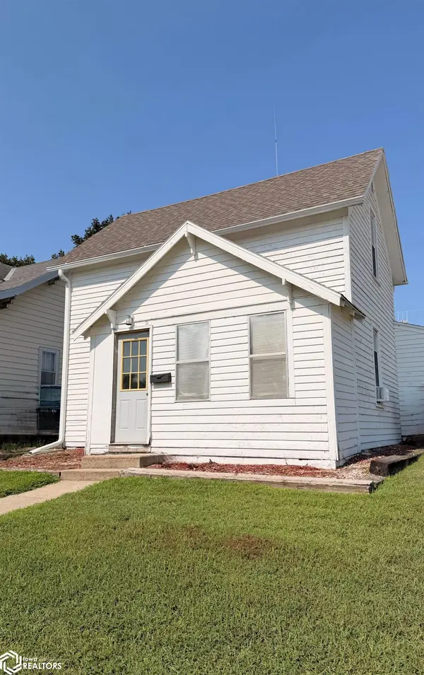 322 E 6Th ST, Carroll, IA 51401