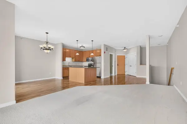 1070 Grandview CT NE #304, Columbia Heights, MN 55421