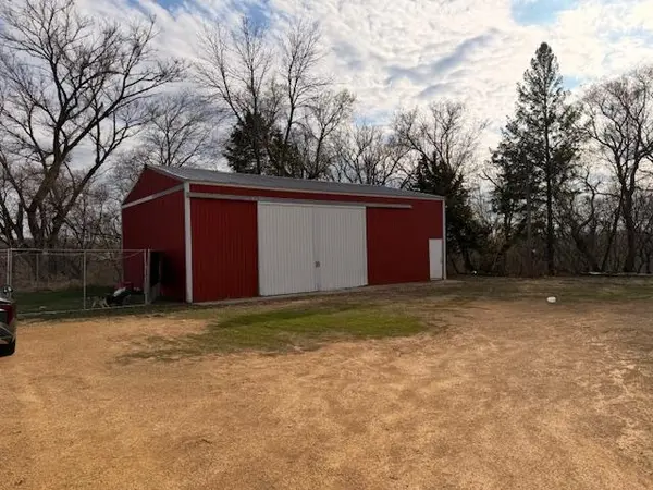 58569 Kirkwood RD, Mankato, MN 56001
