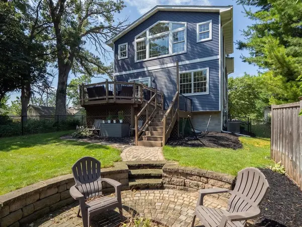 2344 Ives LN N, Plymouth, MN 55441