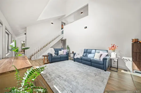 330 W Ridge DR, Woodland Park, CO 80863