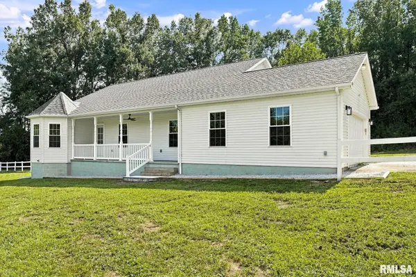 1405 Pearce RD, Equality, IL 62934