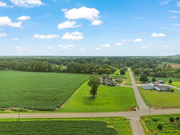 2452 State Route 77, Atwood, TN 38220