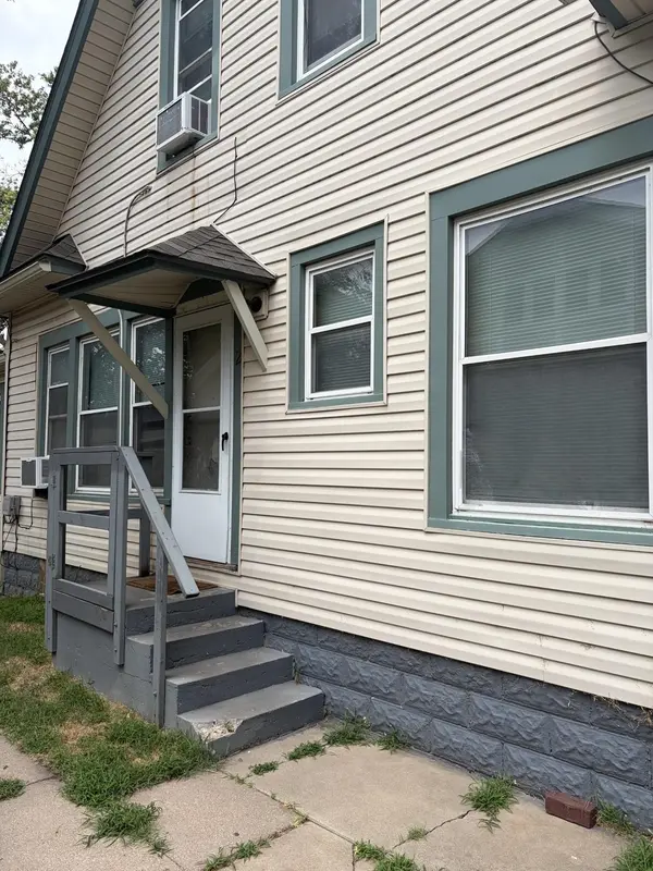 909 N Porter Ave Apts 1-4, Wichita, KS 67203