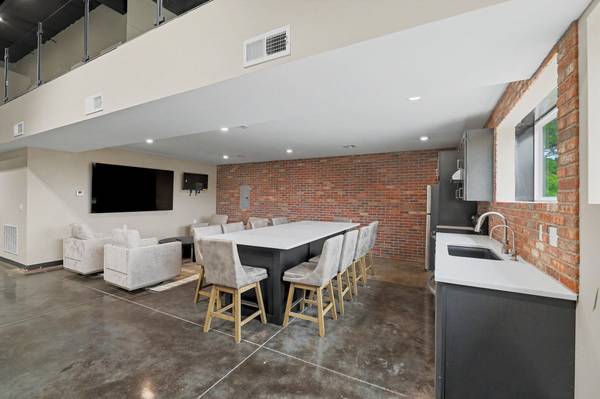 11301 W 53rd St N, Maize, KS 67101
