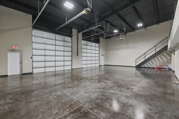 11301 W 53rd St N, Maize, KS 67101