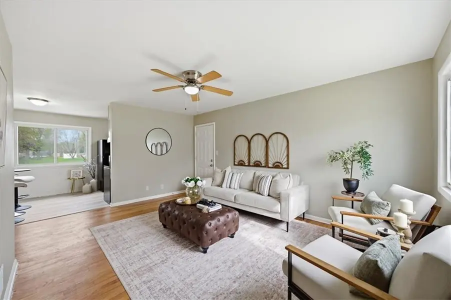 5200 S Delaware AVE, Independence, MO 64055