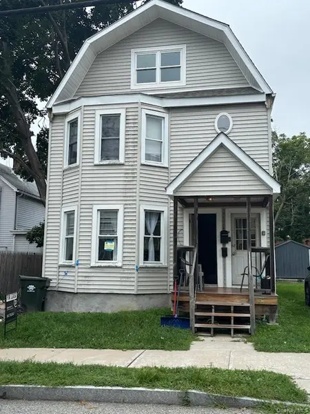 64 Maple ST, Walden, NY 12586