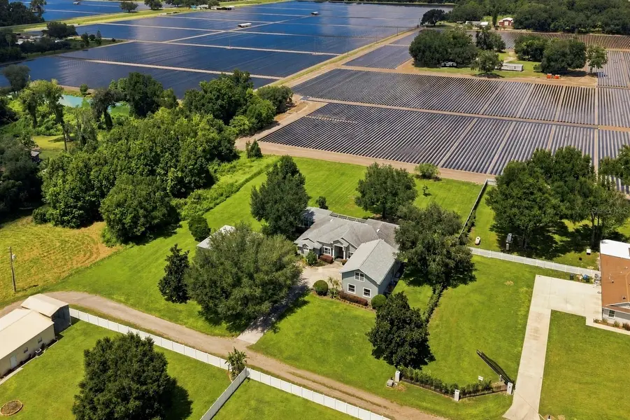 3410 PUNKIN PATCH LN, Dover, FL 33527