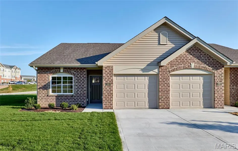 879 Walter WAY, Washington, MO 63090
