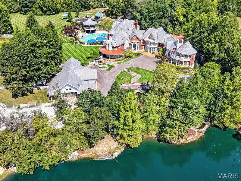 7 Hillside CT, Wentzville, MO 63385