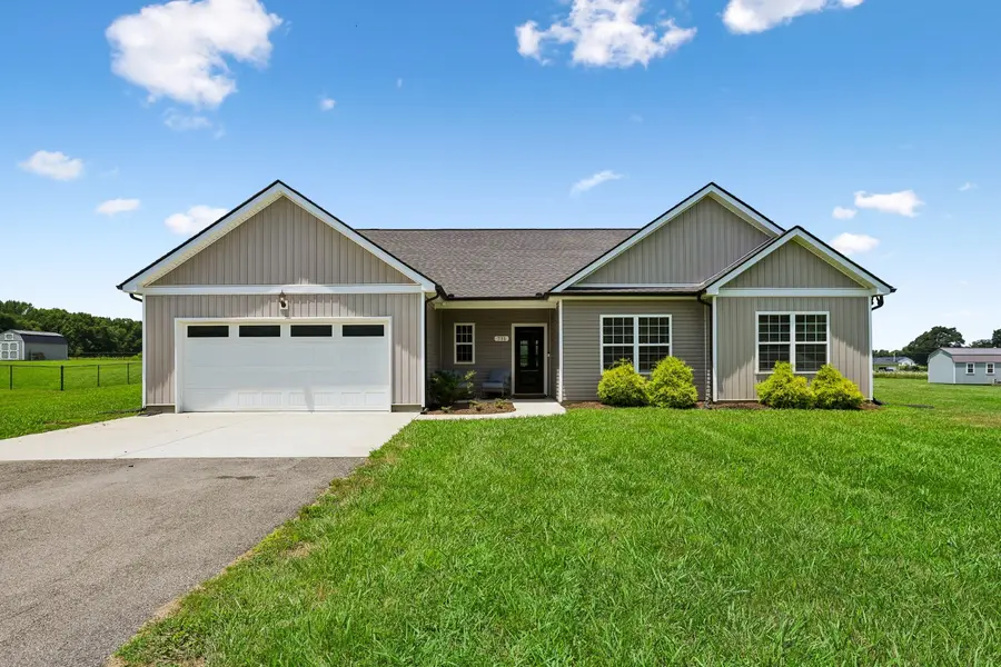 731 N Main St, Morrison, TN 37357