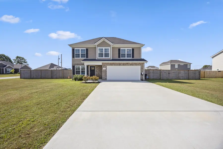 170 Frost St, Decherd, TN 37324