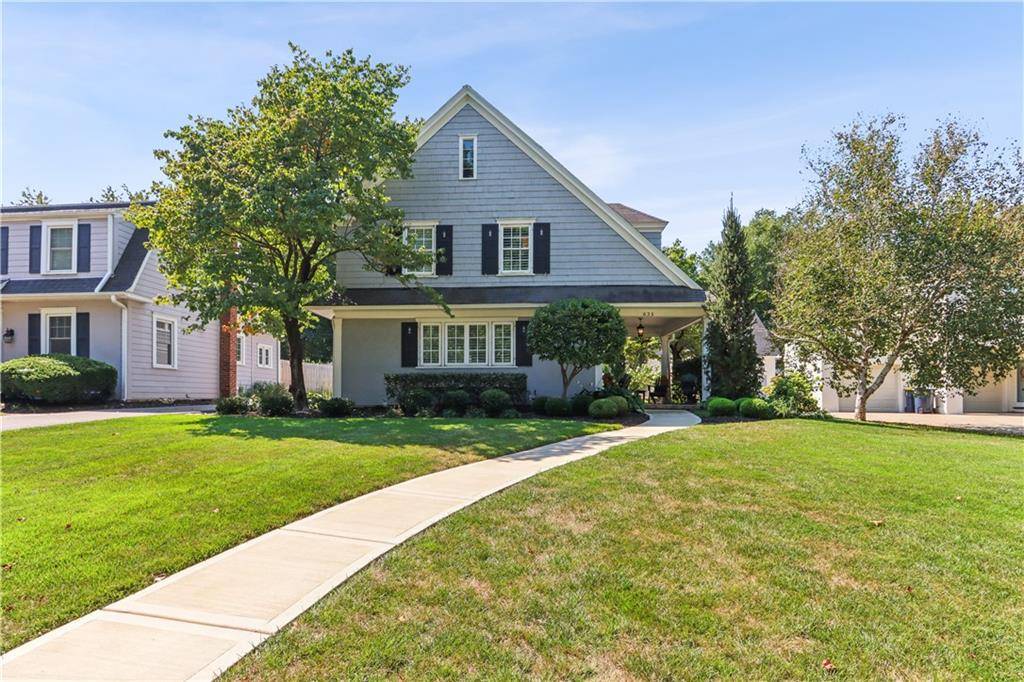 635 Greenway TER, Kansas City, MO 64113