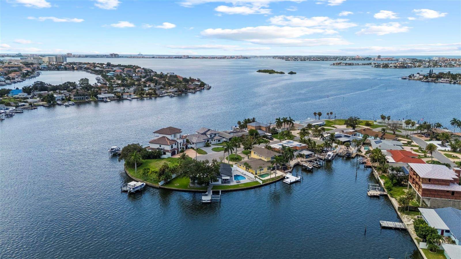1514 SEA GULL DR S, St Petersburg