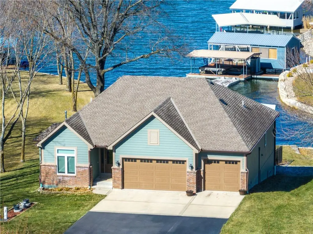 148 Lake Viking TER, Gallatin, MO 64640