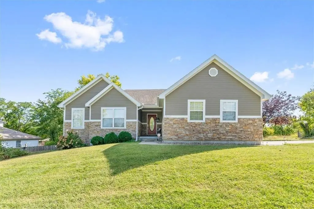 13663 Barber AVE, Bonner Springs, KS 66012