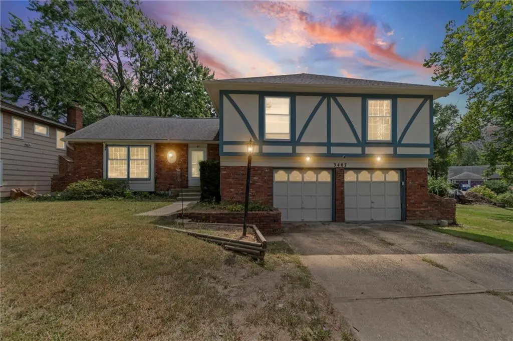 3407 Birchwood DR, Kansas City, MO 64137
