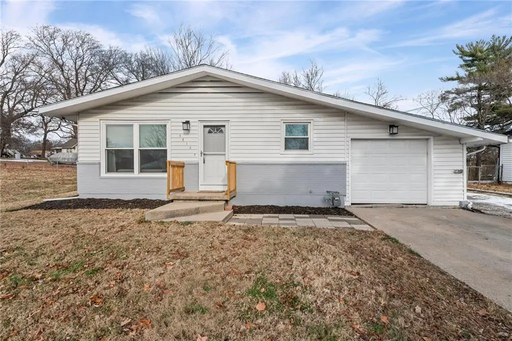 5814 Parkview AVE, Kansas City, KS 66104