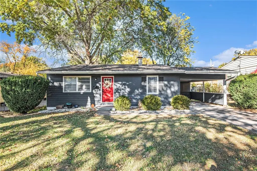 3513 Jackson ST, St Joseph, MO 64507