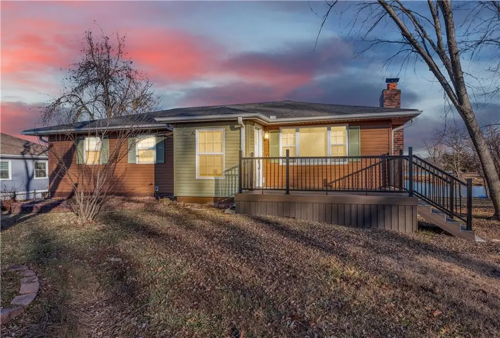 109 SE 421st RD, Warrensburg, MO 64093