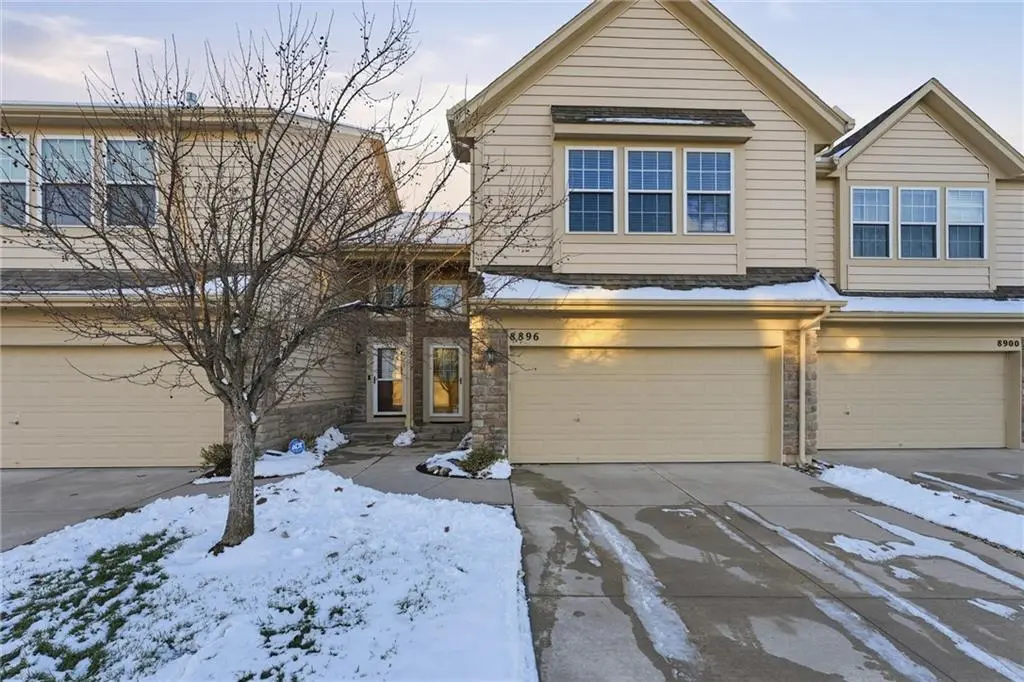 8896 Findley ST, Lenexa, KS 66227