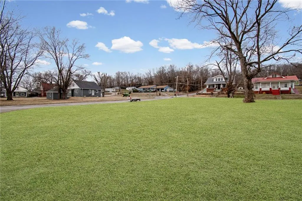 104 N Washington ST, Brunswick, MO 65236