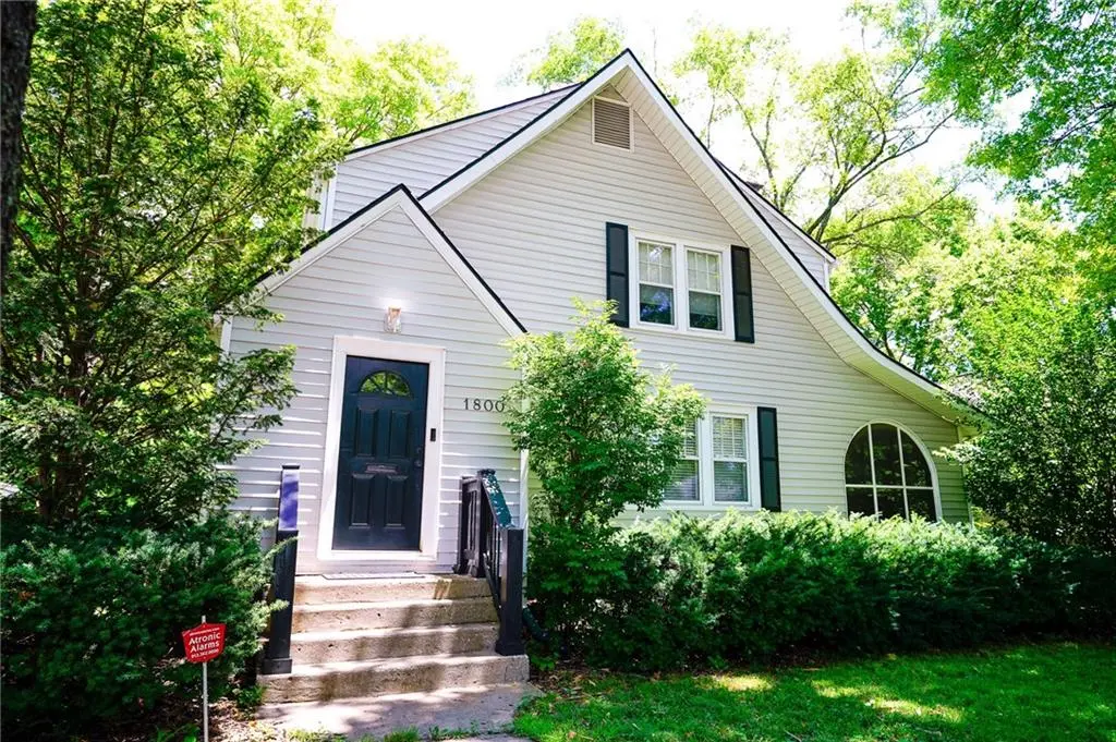 1800 Illinois ST, Lawrence, KS 66044