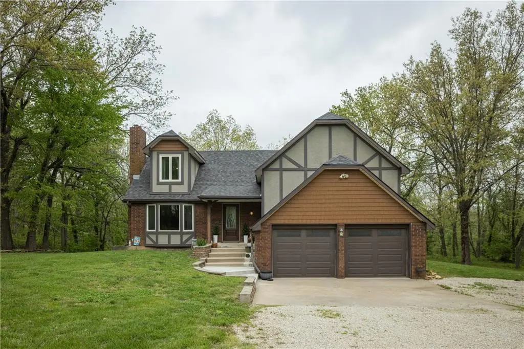 1275 SW 125 RD, Holden, MO 64040