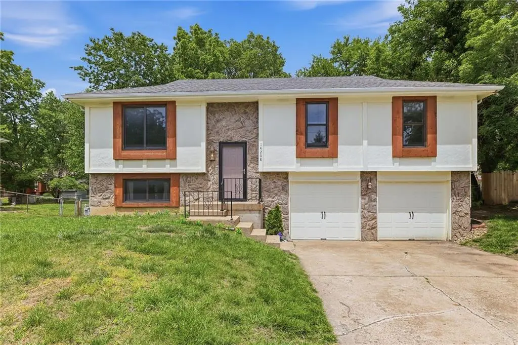 14208 W 63rd ST, Shawnee, KS 66216