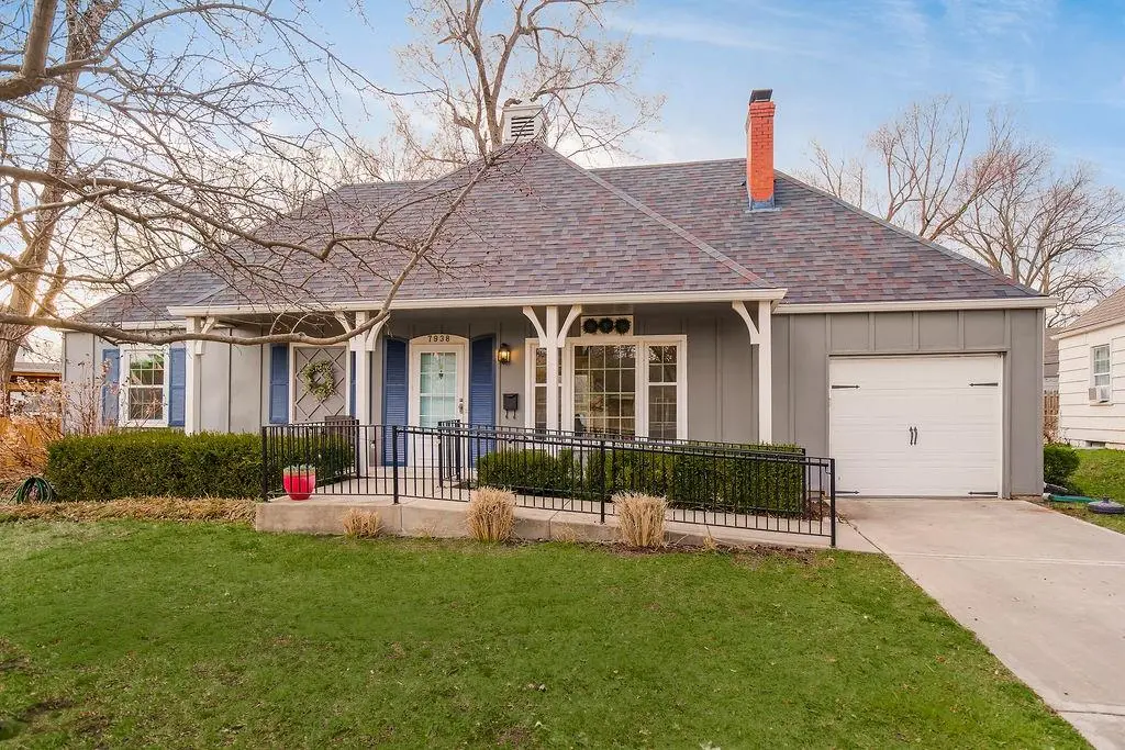 7938 Norwood ST, Prairie Village, KS 66208